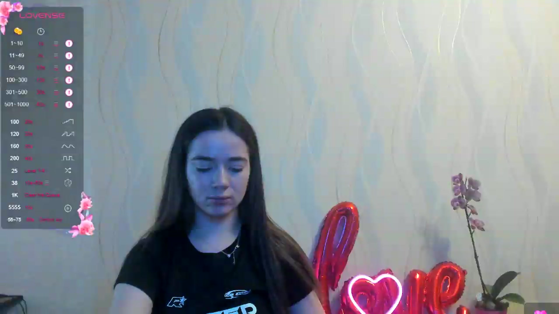 Gallery image thumbnail from KiraLove's myfreecams stream on, 05/25/2026, 18:08 image 12 of 20