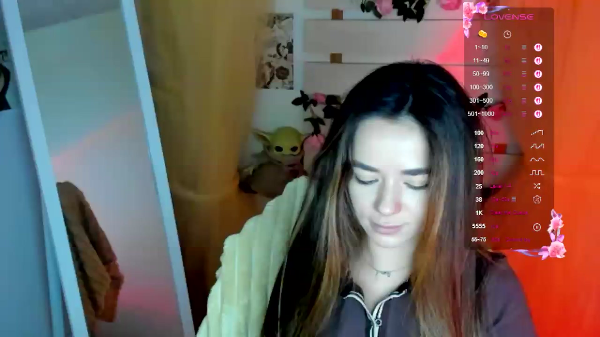 Gallery image thumbnail from KiraLove's myfreecams stream on, 06/19/2026, 08:13 image 9 of 20
