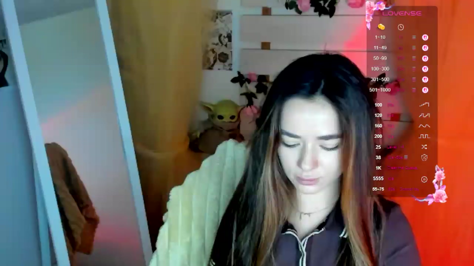 Gallery image thumbnail from KiraLove's myfreecams stream on, 06/19/2026, 08:13 image 10 of 20
