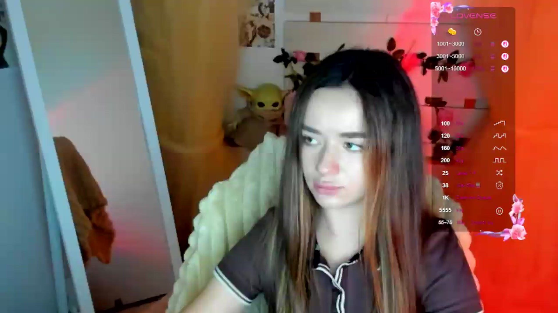 Gallery image thumbnail from KiraLove's myfreecams stream on, 06/19/2026, 10:54 image 15 of 20