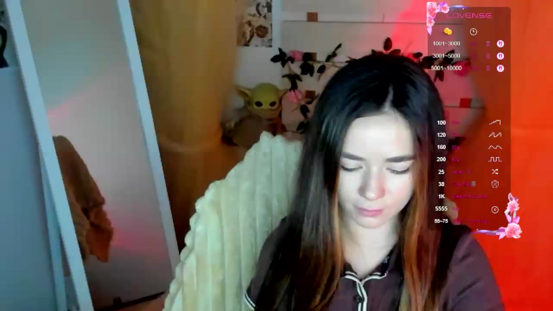Gallery image thumbnail from KiraLove's myfreecams stream on, 06/19/2026, 10:54 image 3 of 20
