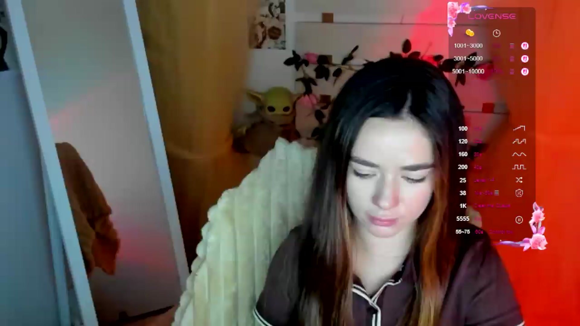 Gallery image thumbnail from KiraLove's myfreecams stream on, 06/19/2026, 10:54 image 7 of 20