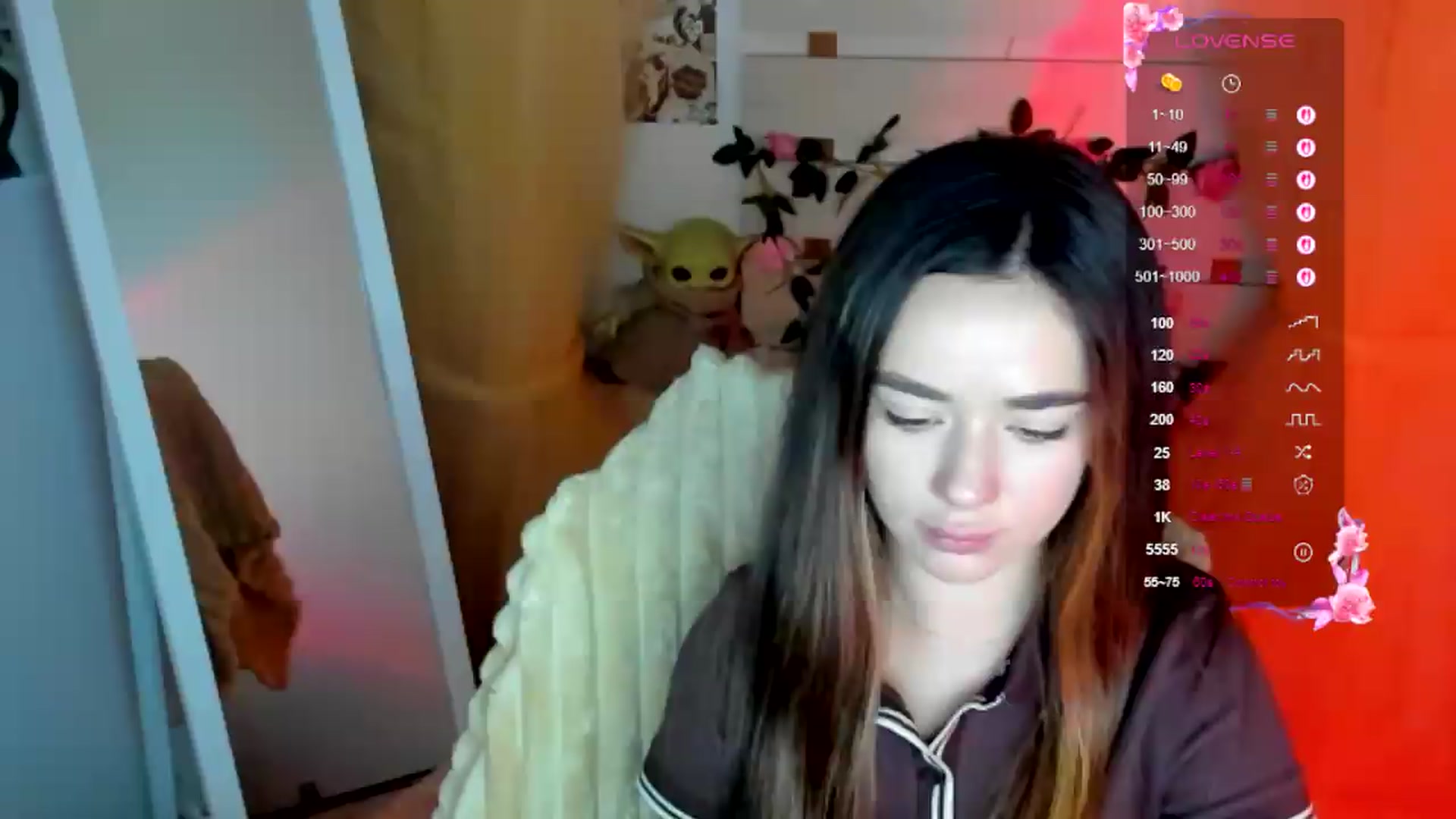 Gallery image thumbnail from KiraLove's myfreecams stream on, 06/19/2026, 10:54 image 6 of 20