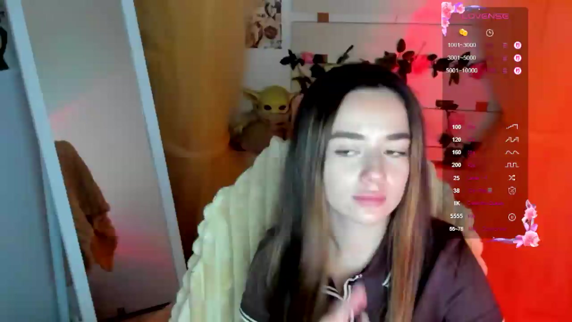 Gallery image thumbnail from KiraLove's myfreecams stream on, 06/19/2026, 10:54 image 9 of 20