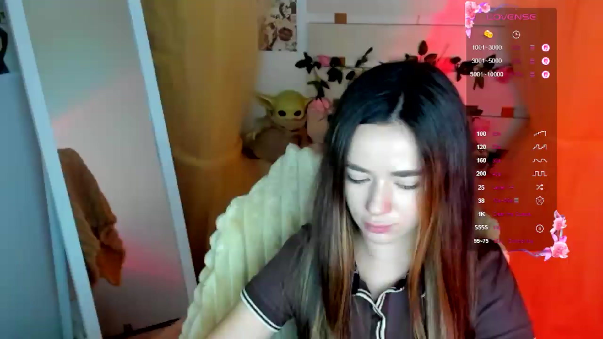Gallery image thumbnail from KiraLove's myfreecams stream on, 06/19/2026, 10:54 image 16 of 20