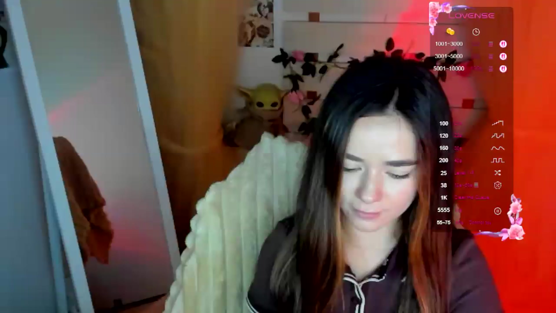 Gallery image thumbnail from KiraLove's myfreecams stream on, 06/19/2026, 10:54 image 1 of 20