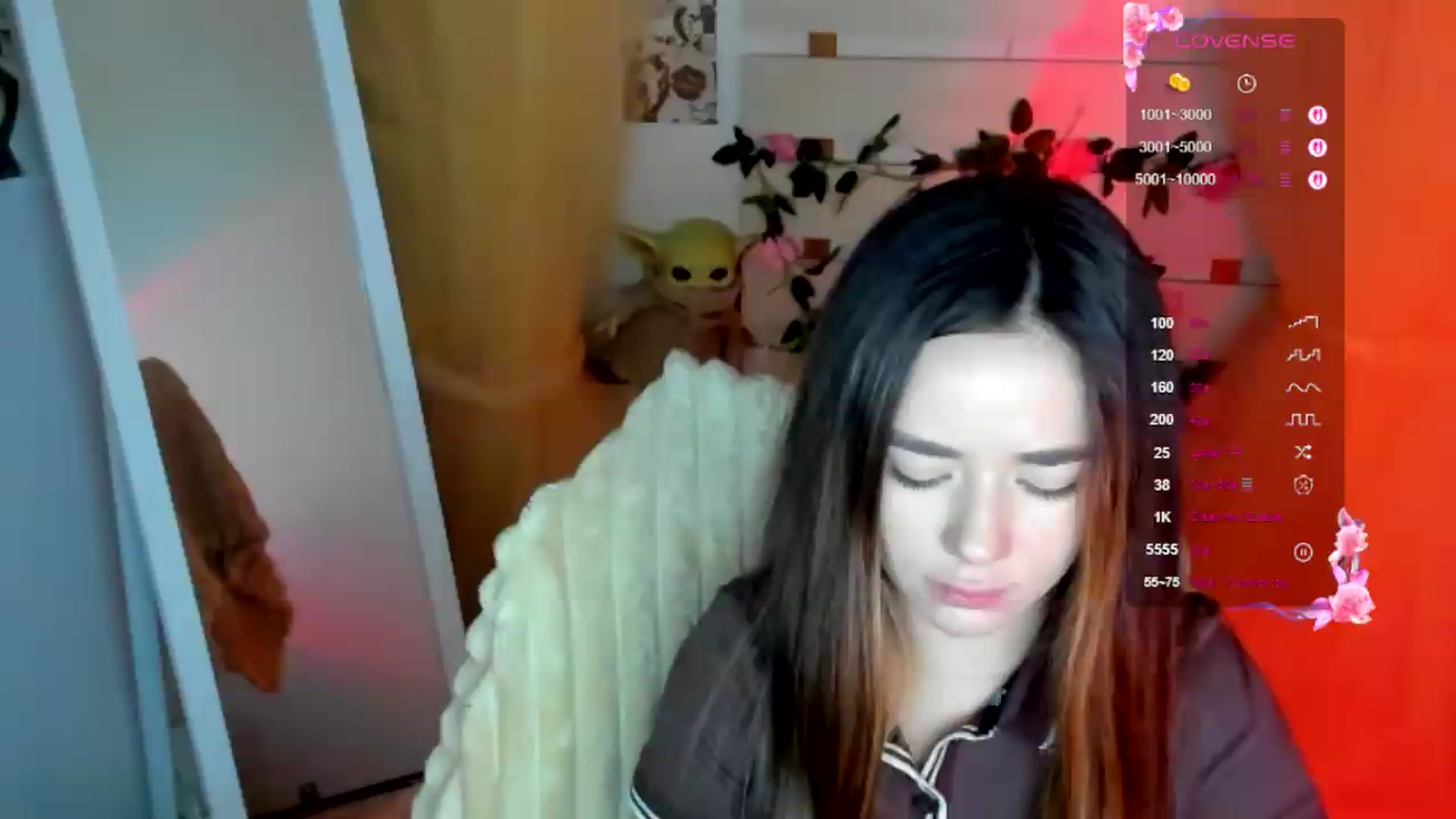 Gallery image thumbnail from KiraLove's myfreecams stream on, 06/19/2026, 10:54 image 20 of 20