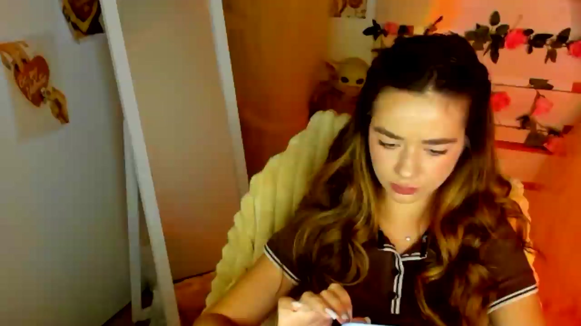 Gallery image thumbnail from KiraLove's myfreecams stream on, 06/23/2026, 07:28 image 9 of 20