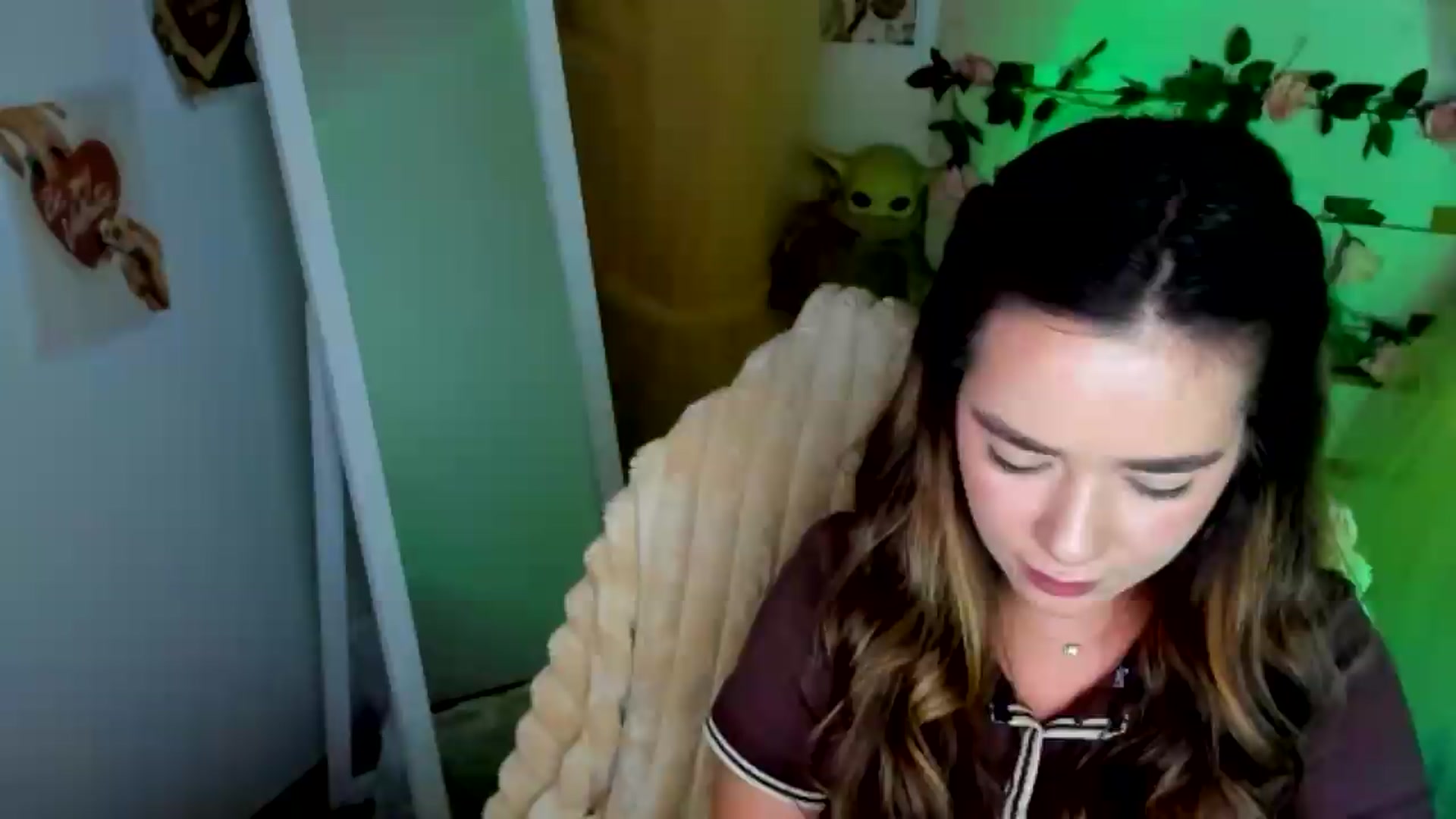 Gallery image thumbnail from KiraLove's myfreecams stream on, 06/23/2026, 10:11 image 6 of 20