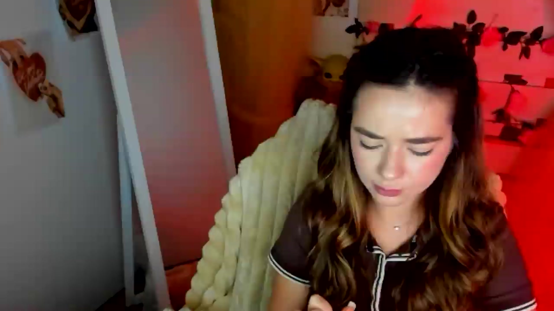 Gallery image thumbnail from KiraLove's myfreecams stream on, 06/23/2026, 10:11 image 3 of 20