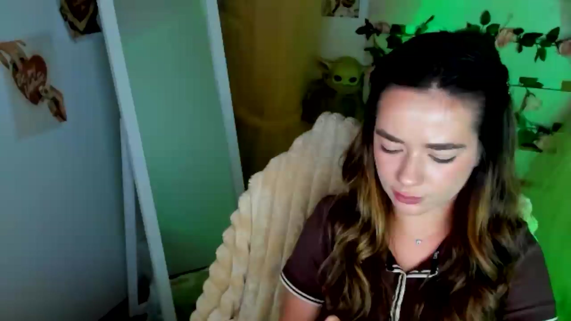 Gallery image thumbnail from KiraLove's myfreecams stream on, 06/23/2026, 10:11 image 8 of 20