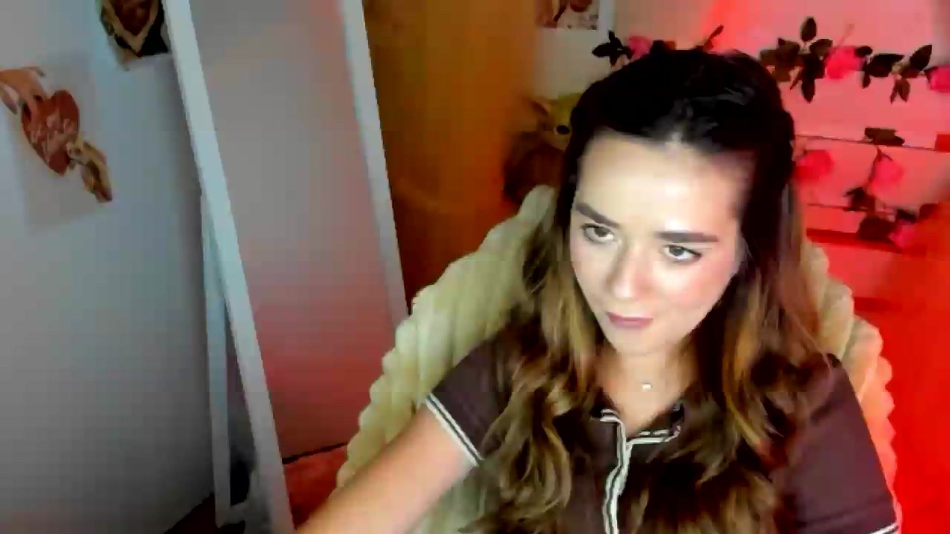 Gallery image thumbnail from KiraLove's myfreecams stream on, 06/23/2026, 10:11 image 5 of 20