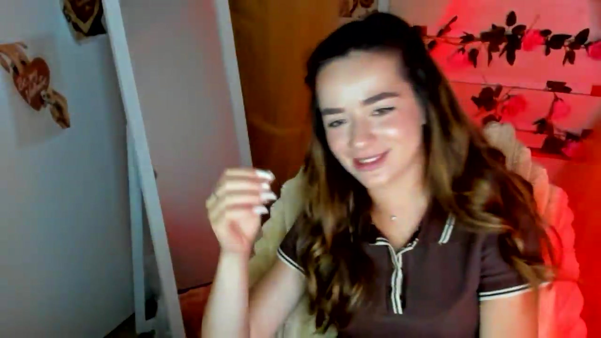 Gallery image thumbnail from KiraLove's myfreecams stream on, 06/23/2026, 10:11 image 19 of 20