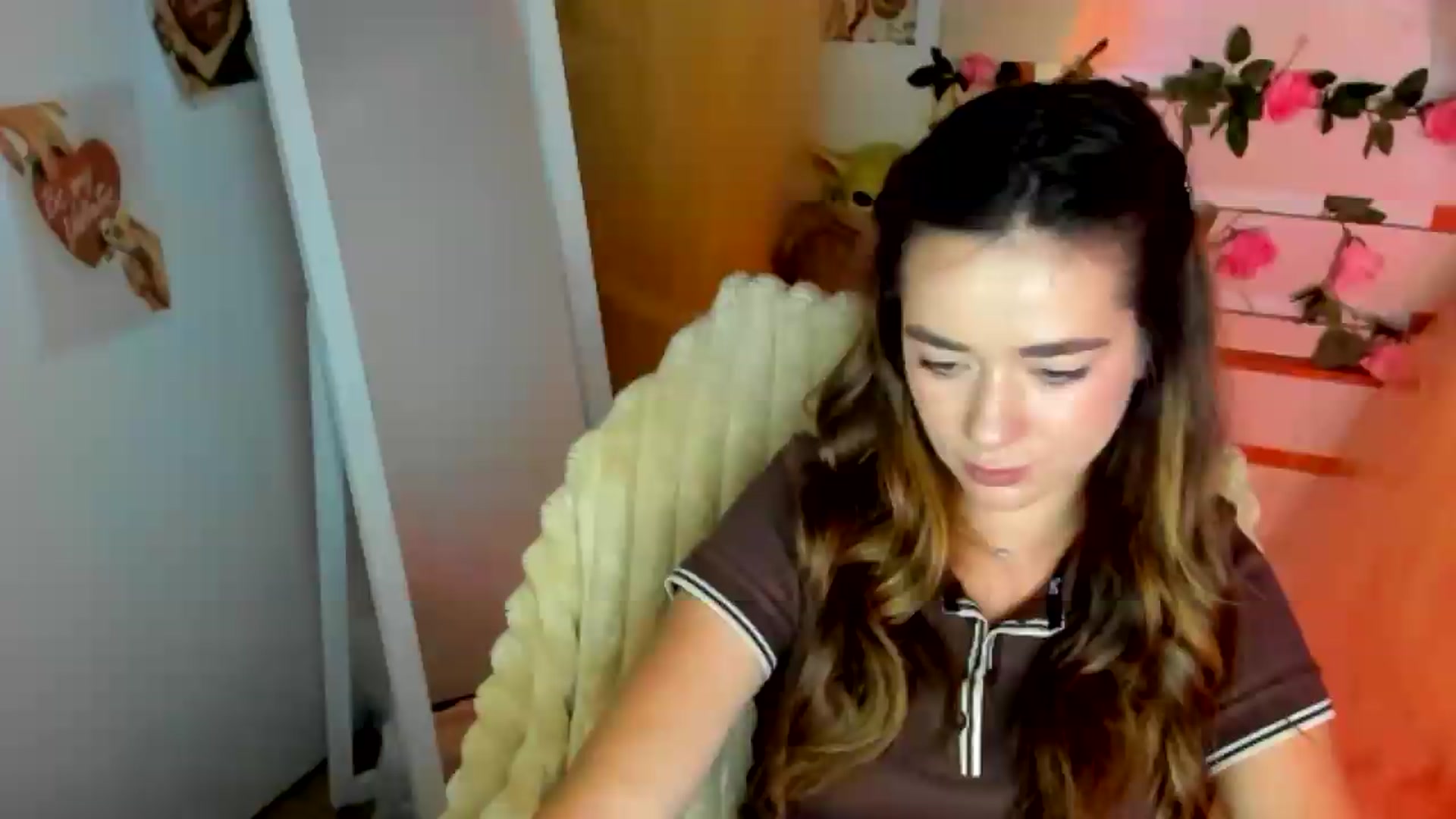 Gallery image thumbnail from KiraLove's myfreecams stream on, 06/23/2026, 11:28 image 7 of 20