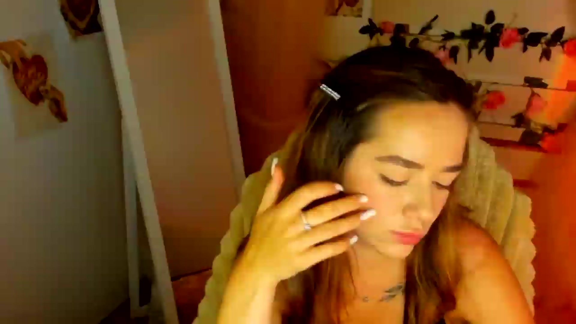 Gallery image thumbnail from KiraLove's myfreecams stream on, 06/24/2026, 11:47 image 8 of 20