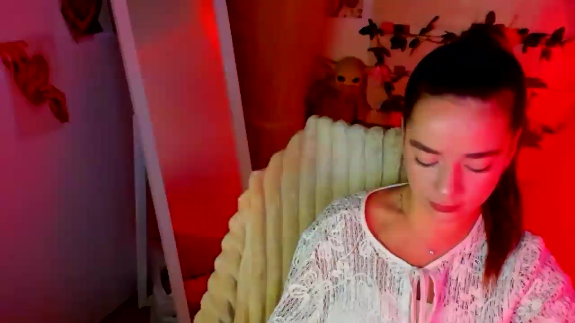 Gallery image thumbnail from KiraLove's myfreecams stream on, 06/25/2026, 06:35 image 4 of 20