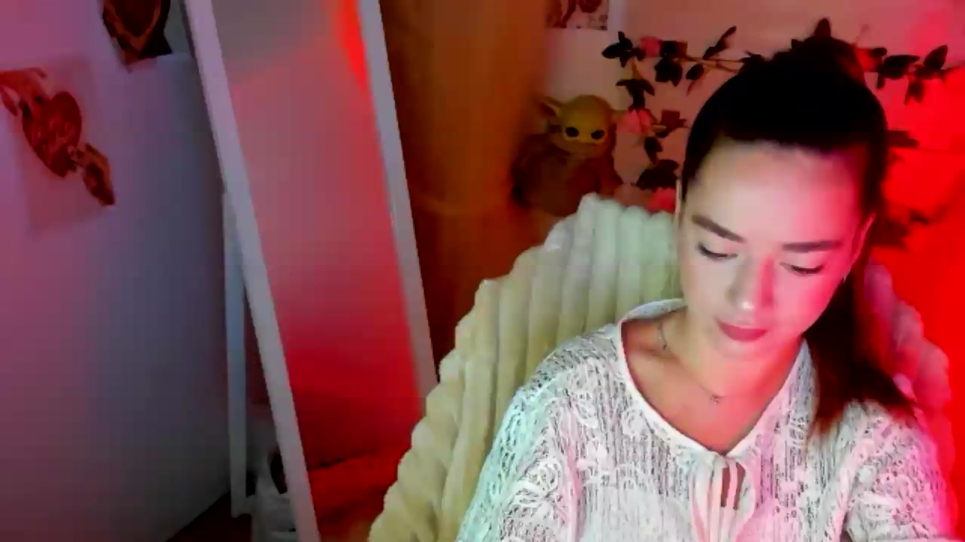 Gallery image thumbnail from KiraLove's myfreecams stream on, 06/25/2026, 06:35 image 14 of 20