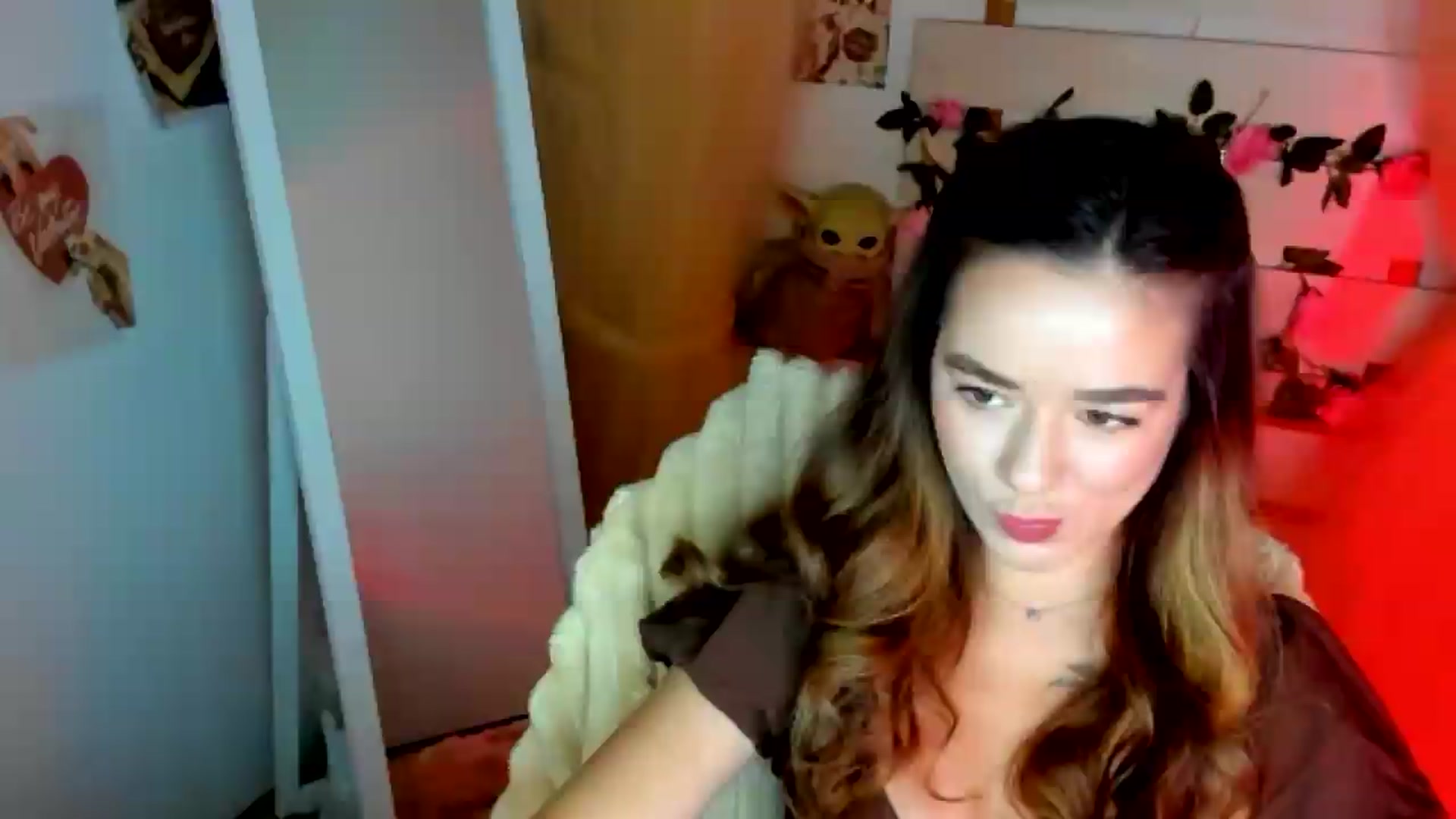 Gallery image thumbnail from KiraLove's myfreecams stream on, 06/29/2026, 08:08 image 2 of 20
