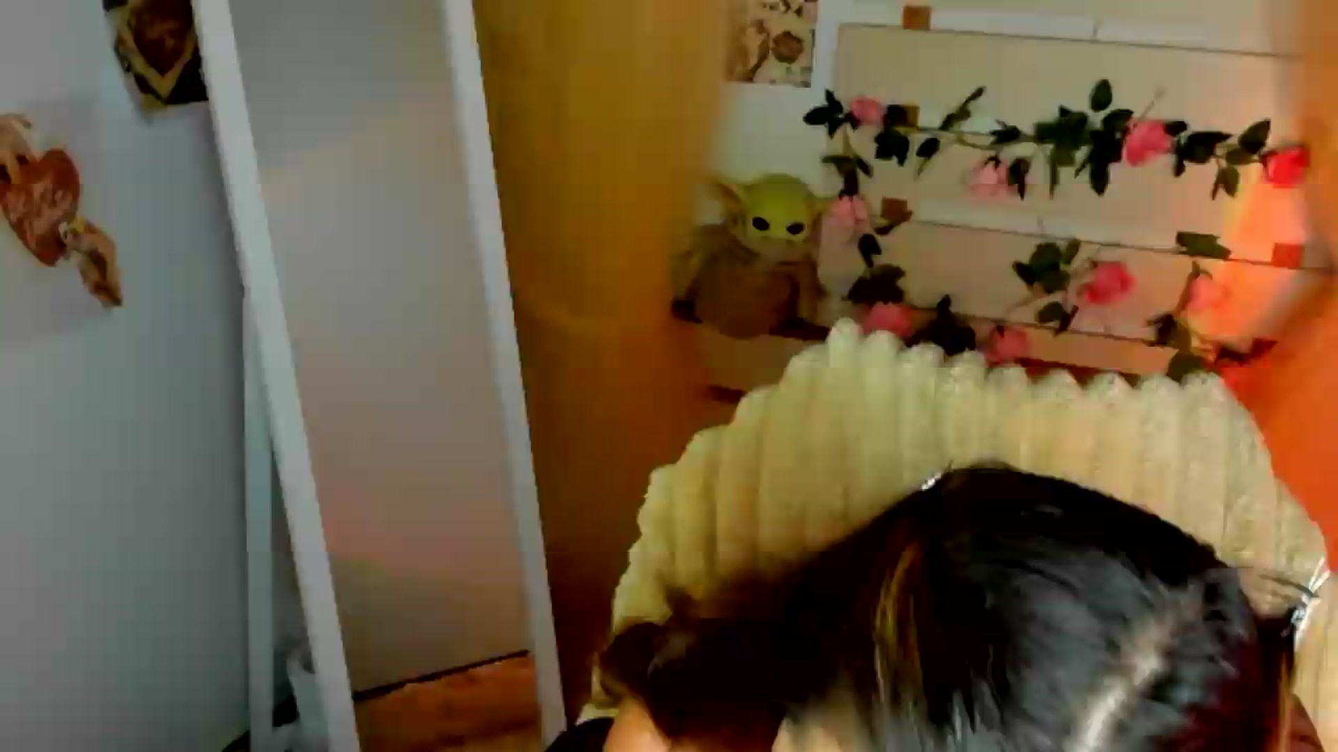 Gallery image thumbnail from KiraLove's myfreecams stream on, 06/29/2026, 09:32 image 20 of 20