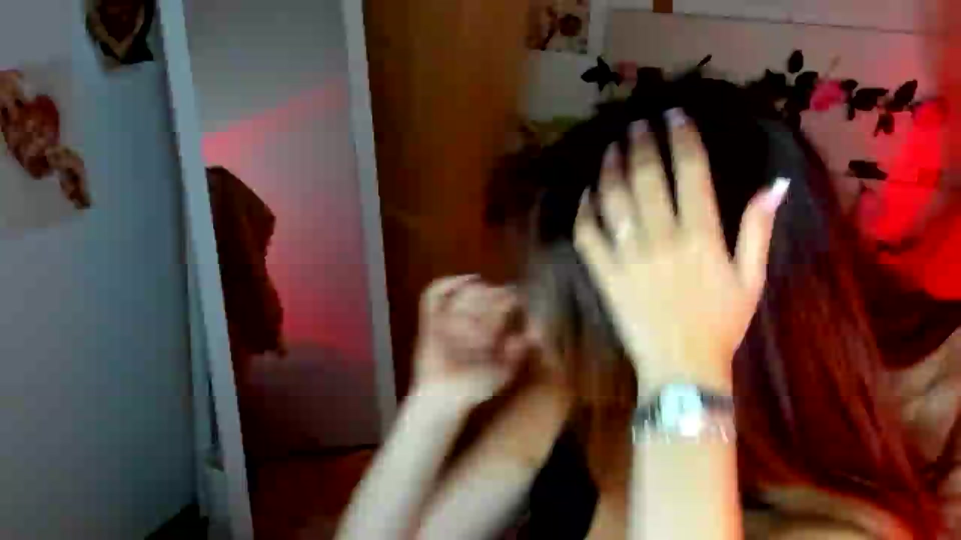 Gallery image thumbnail from KiraLove's myfreecams stream on, 07/02/2026, 06:44 image 16 of 20