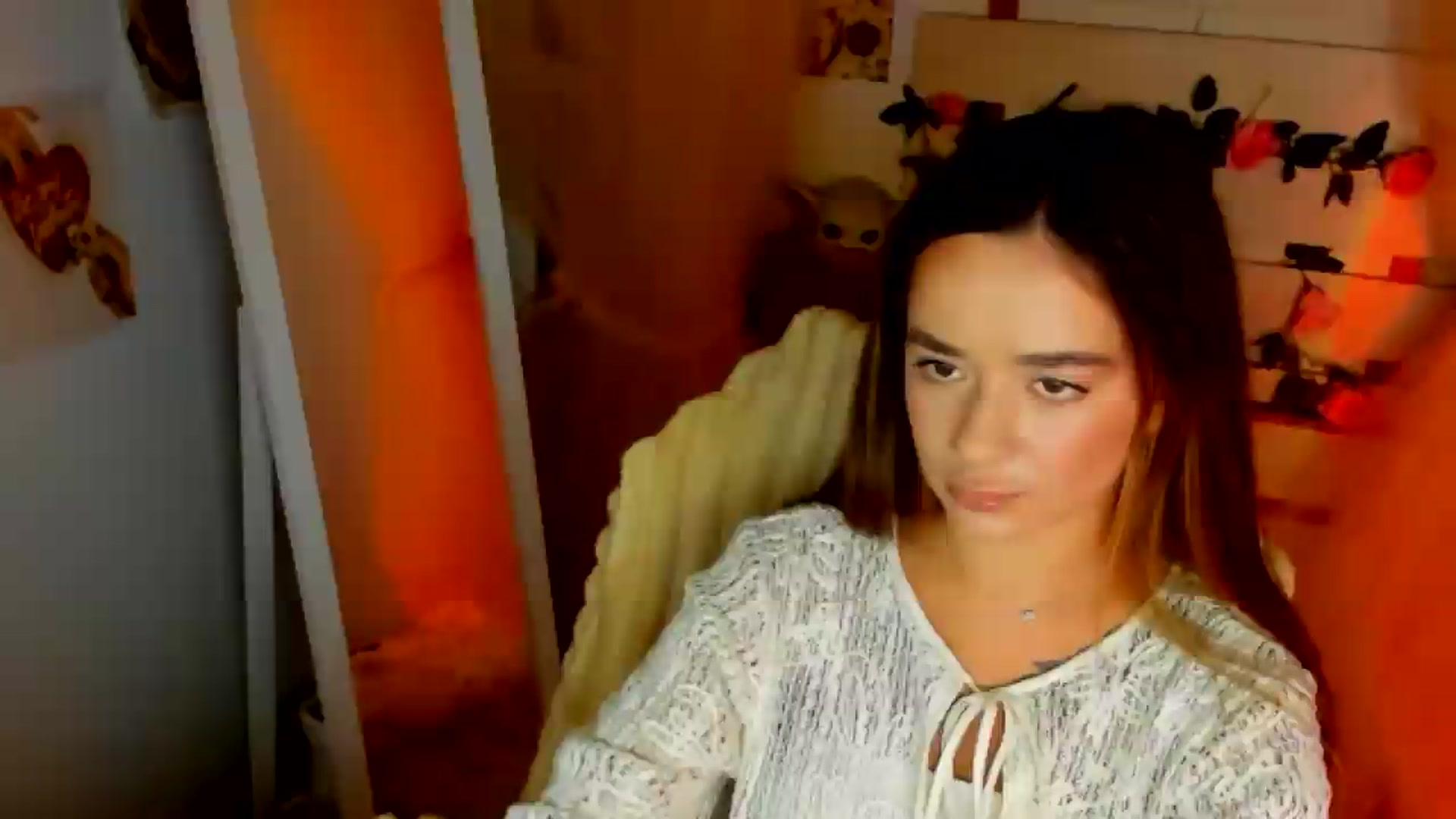 Gallery image thumbnail from KiraLove's myfreecams stream on, 07/03/2026, 12:40 image 6 of 20
