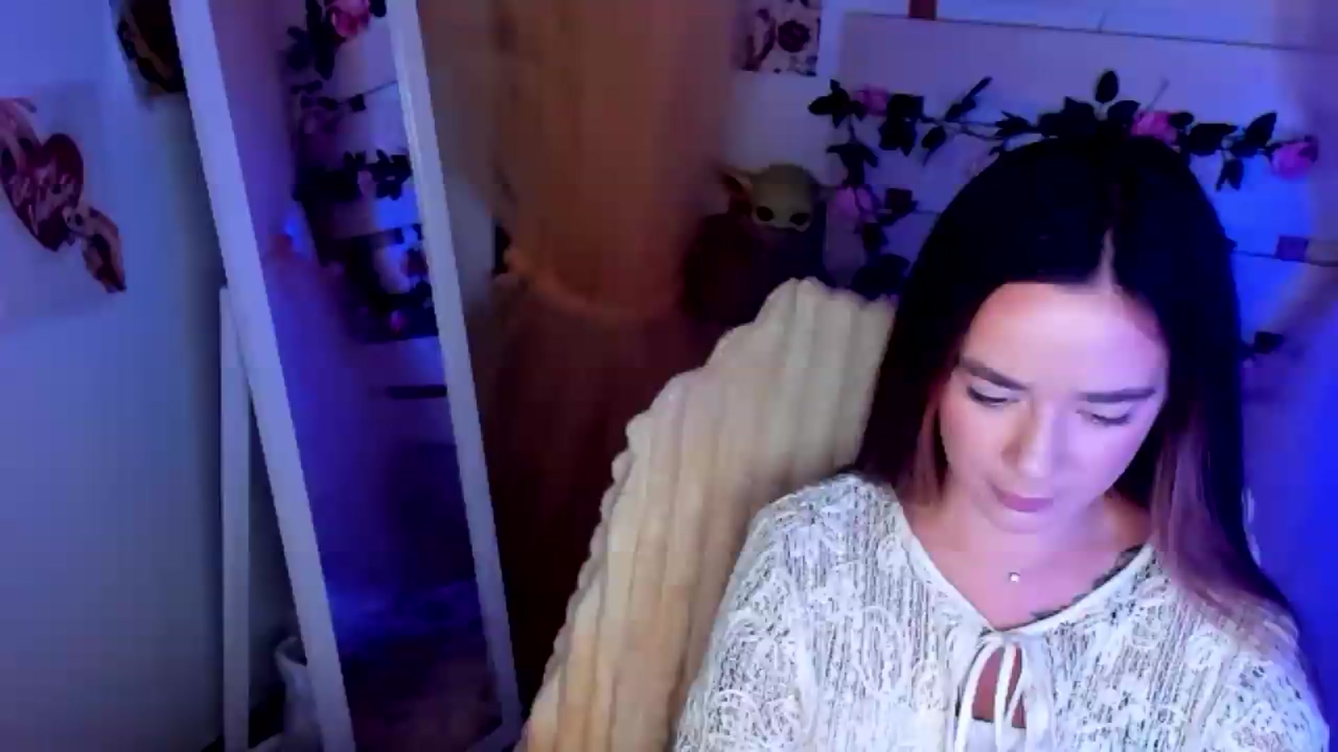 Gallery image thumbnail from KiraLove's myfreecams stream on, 07/03/2026, 12:40 image 1 of 20