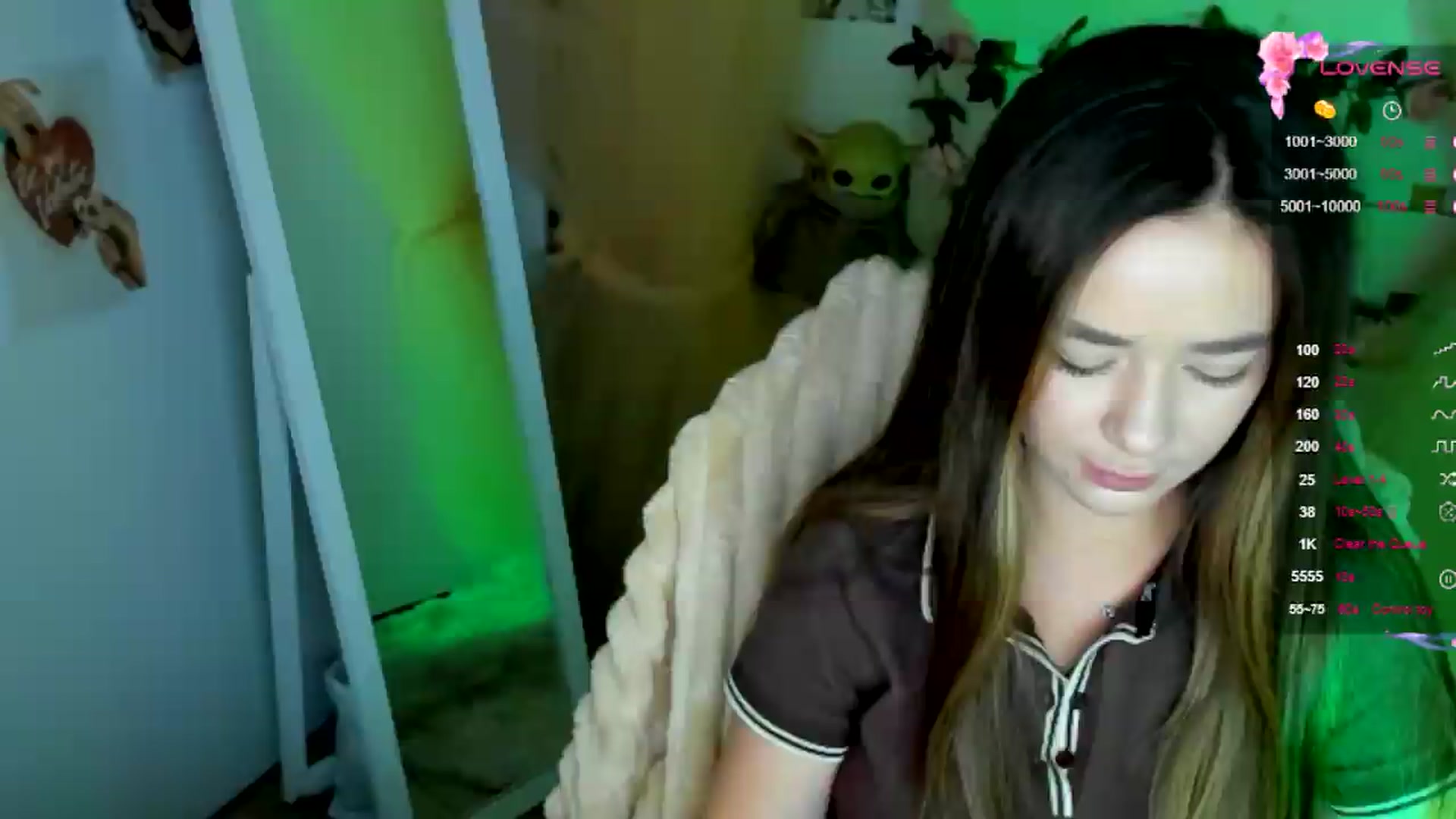 Gallery image thumbnail from KiraLove's myfreecams stream on, 07/04/2026, 09:23 image 3 of 20