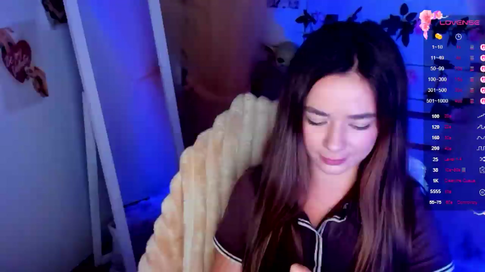 Gallery image thumbnail from KiraLove's myfreecams stream on, 07/04/2026, 09:23 image 16 of 20