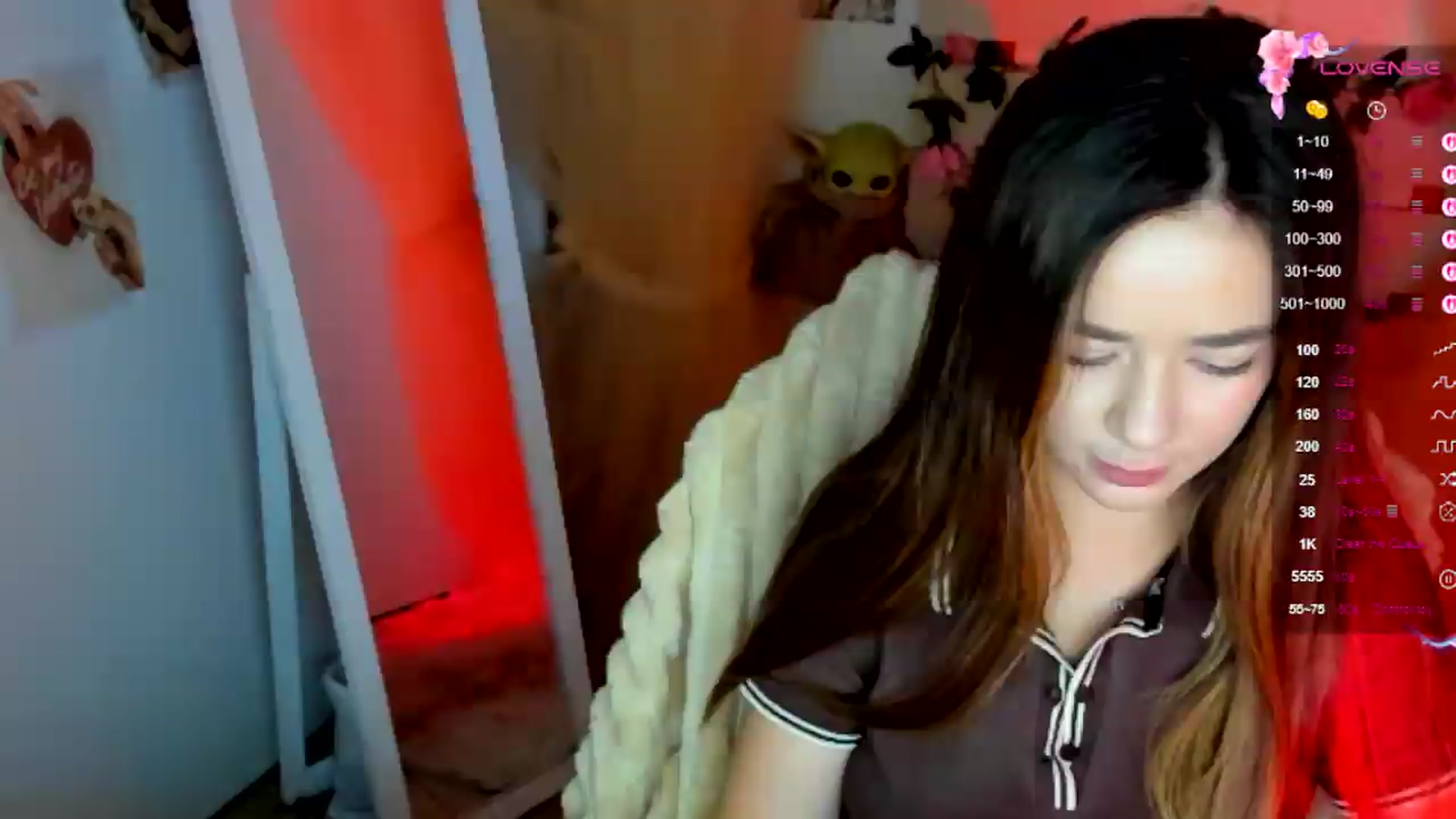Gallery image thumbnail from KiraLove's myfreecams stream on, 07/04/2026, 09:23 image 2 of 20