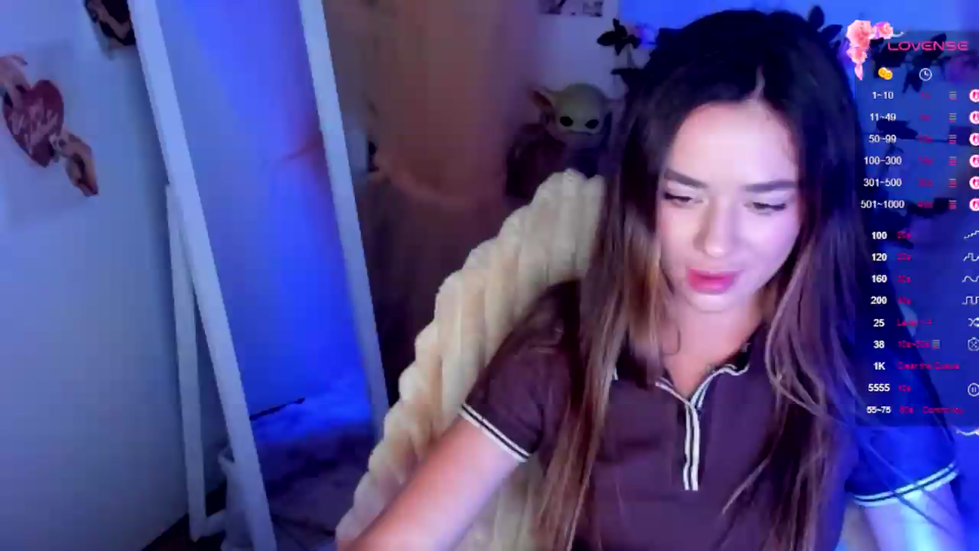 Gallery image thumbnail from KiraLove's myfreecams stream on, 07/04/2026, 09:23 image 12 of 20
