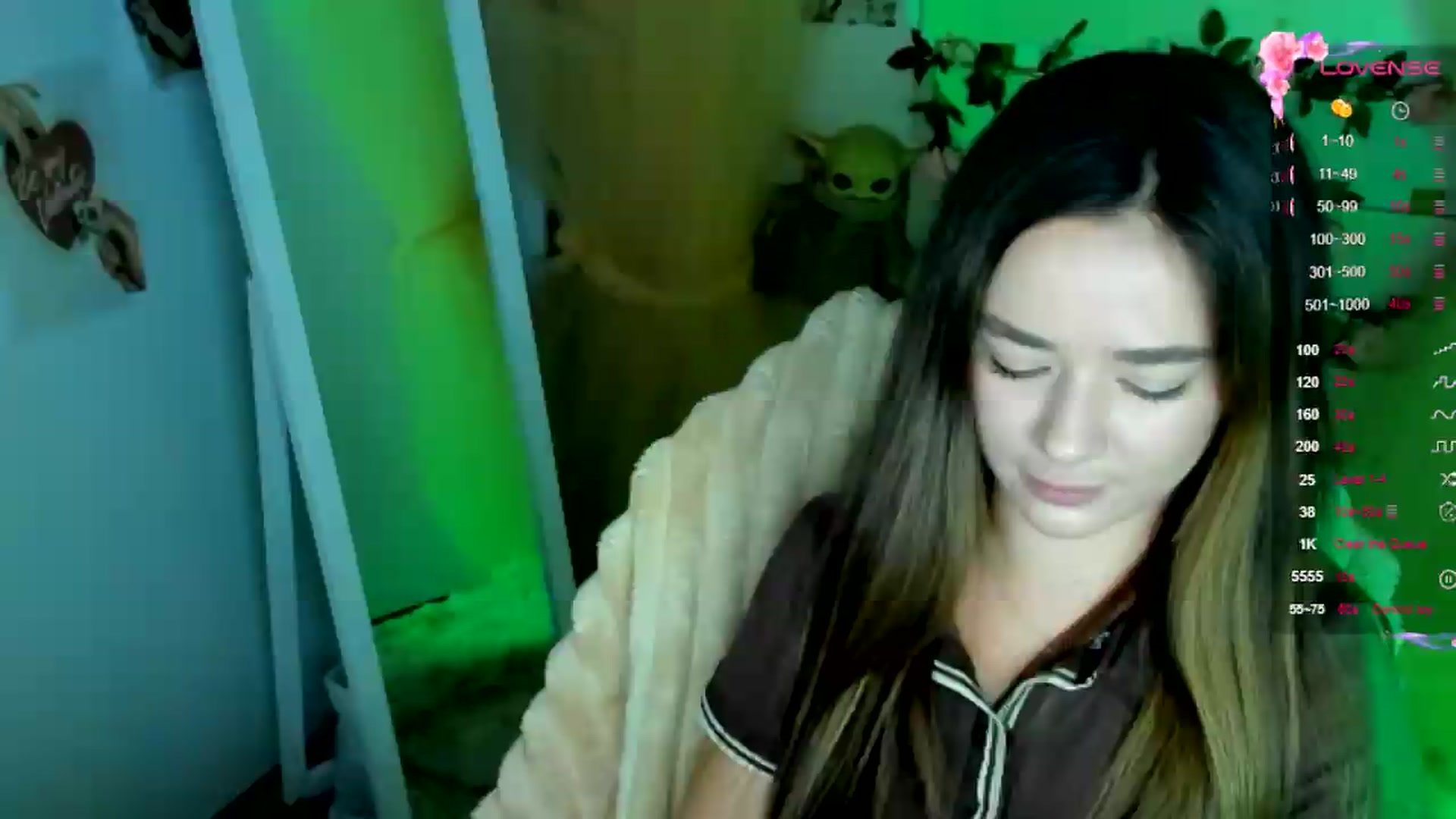 Gallery image thumbnail from KiraLove's myfreecams stream on, 07/04/2026, 09:23 image 15 of 20