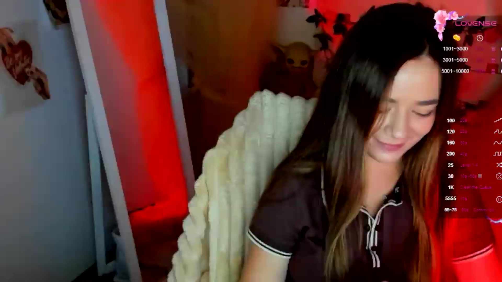 Gallery image thumbnail from KiraLove's myfreecams stream on, 07/04/2026, 09:23 image 6 of 20