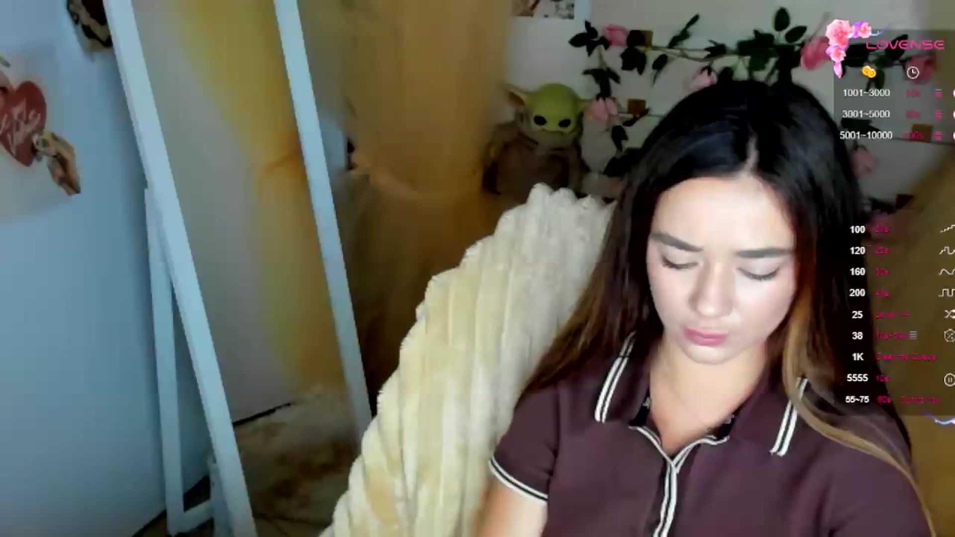 Gallery image thumbnail from KiraLove's myfreecams stream on, 07/04/2026, 10:22 image 14 of 20