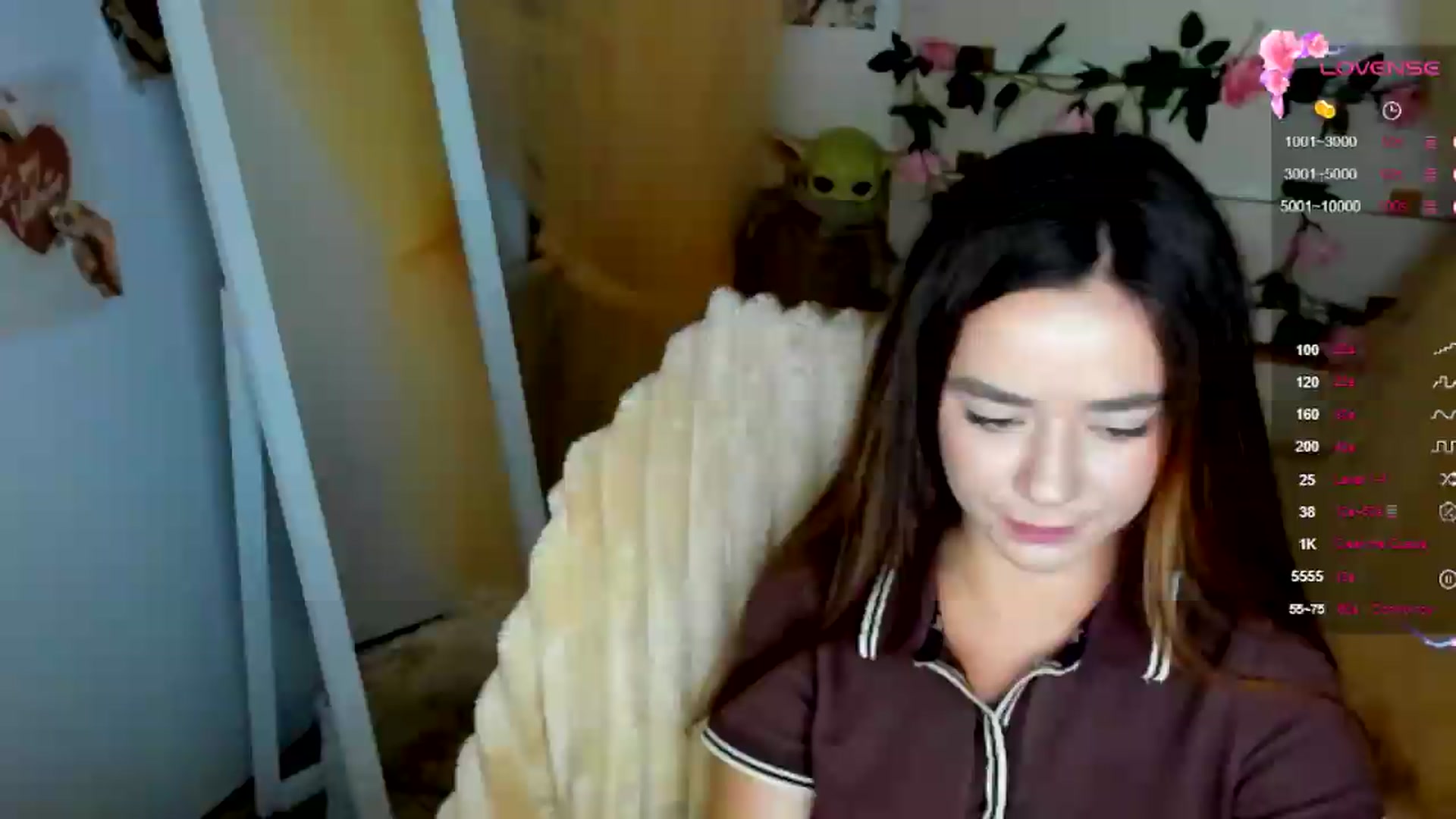 Gallery image thumbnail from KiraLove's myfreecams stream on, 07/04/2026, 10:22 image 18 of 20