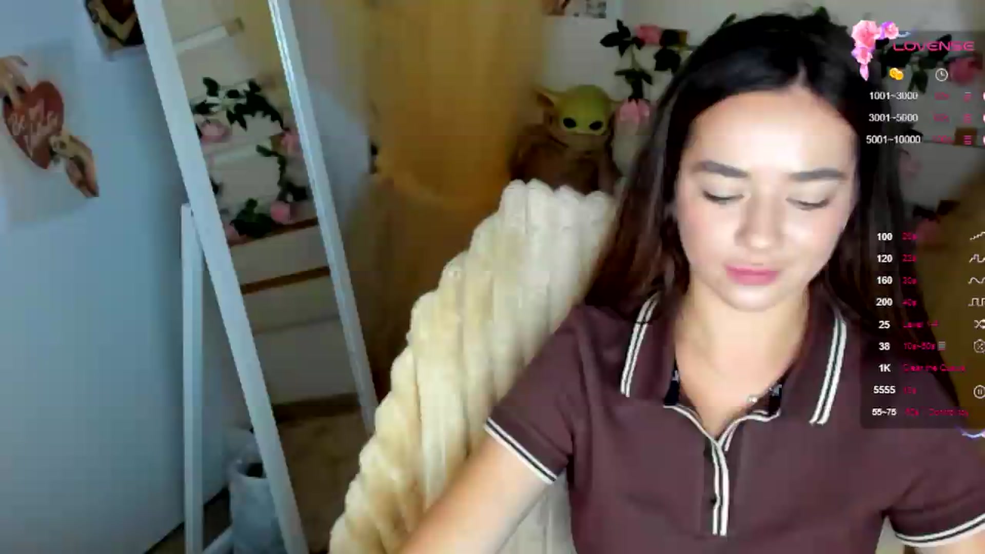 Gallery image thumbnail from KiraLove's myfreecams stream on, 07/04/2026, 10:22 image 2 of 20