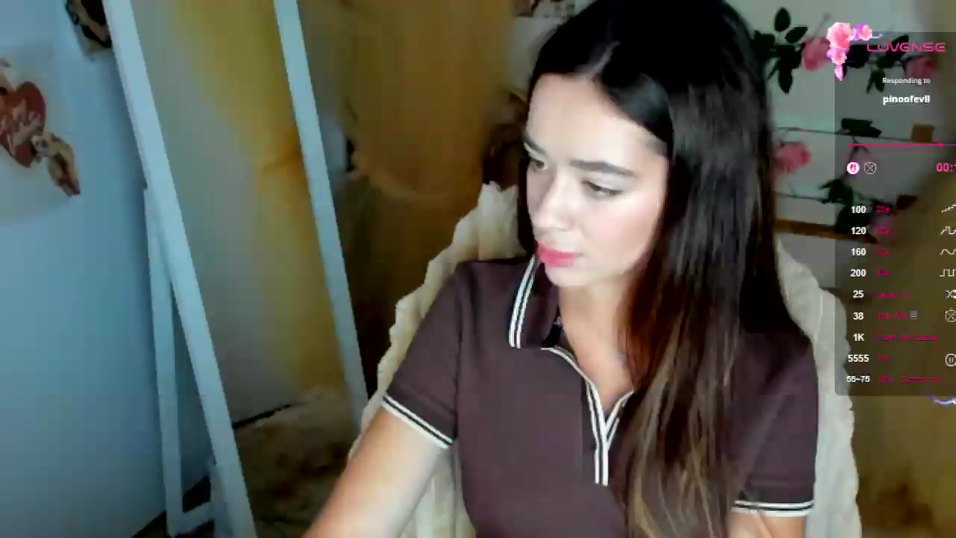 Gallery image thumbnail from KiraLove's myfreecams stream on, 07/04/2026, 10:22 image 8 of 20