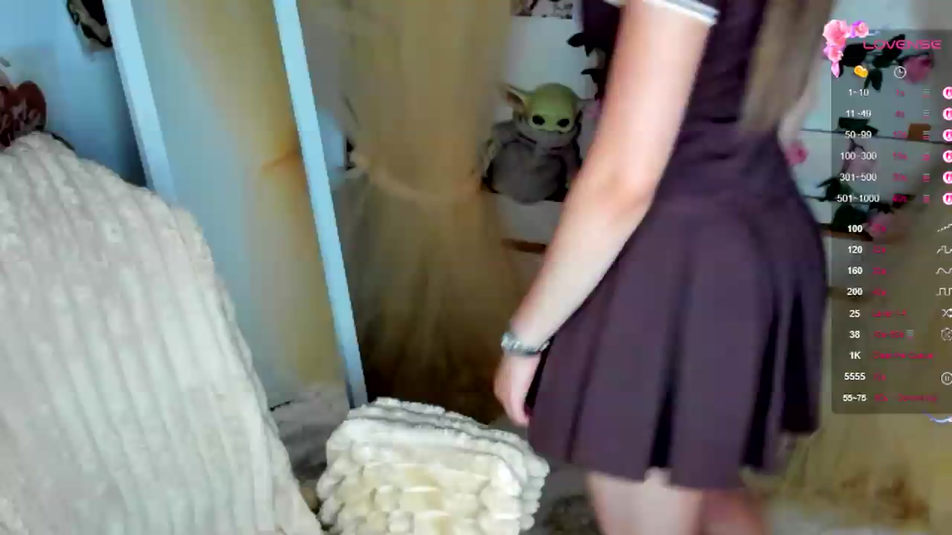 Gallery image thumbnail from KiraLove's myfreecams stream on, 07/04/2026, 10:22 image 7 of 20