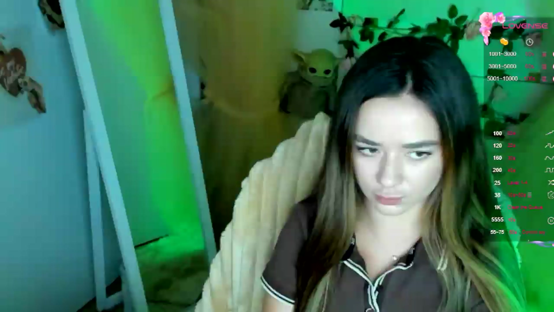 Gallery image thumbnail from KiraLove's myfreecams stream on, 07/04/2026, 11:38 image 6 of 20