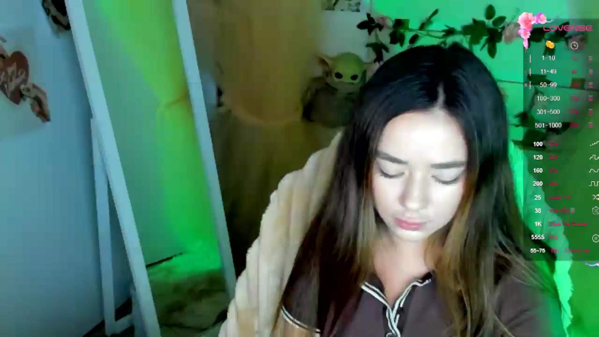 Gallery image thumbnail from KiraLove's myfreecams stream on, 07/04/2026, 11:38 image 9 of 20