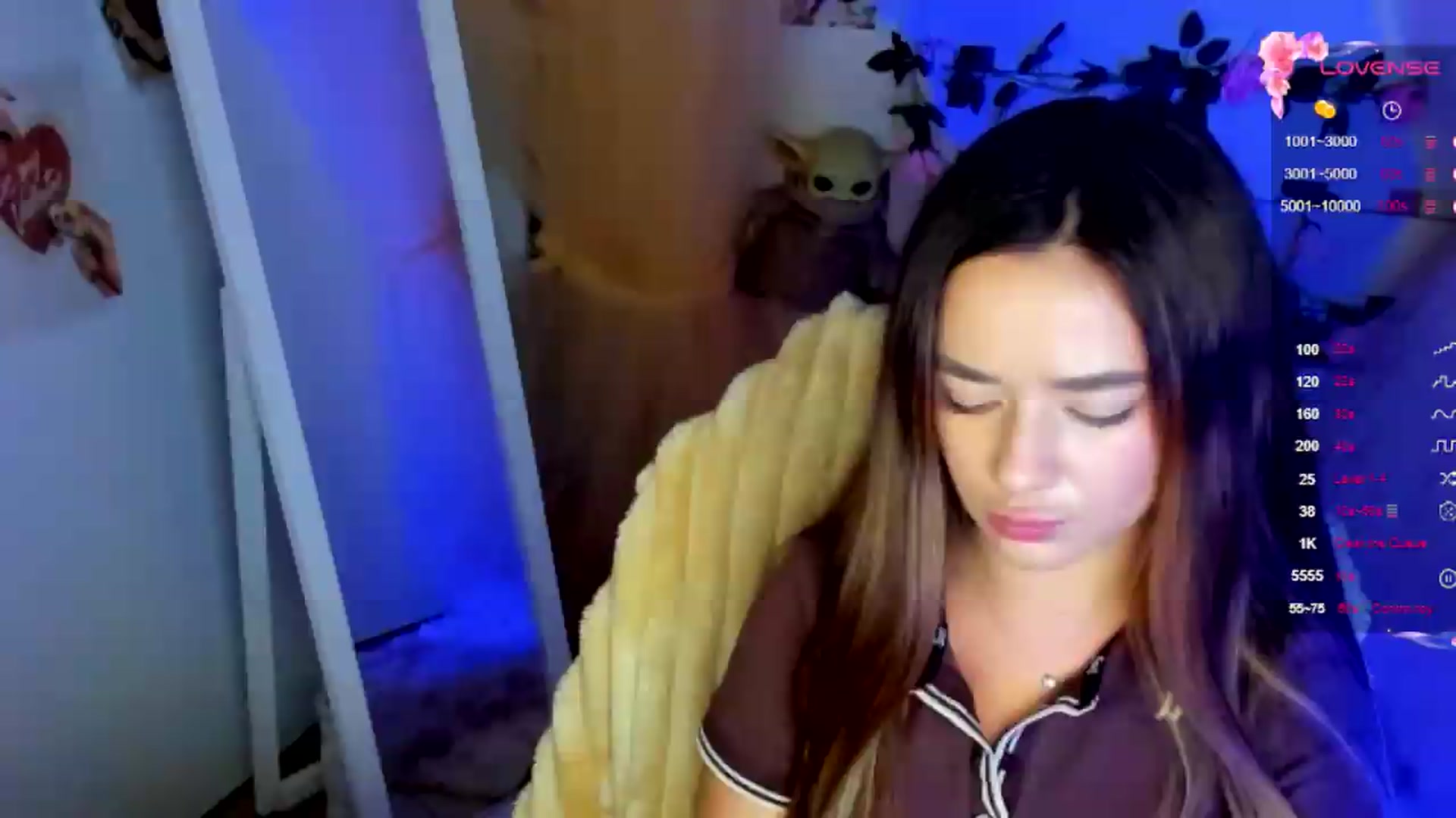Gallery image thumbnail from KiraLove's myfreecams stream on, 07/04/2026, 11:38 image 8 of 20