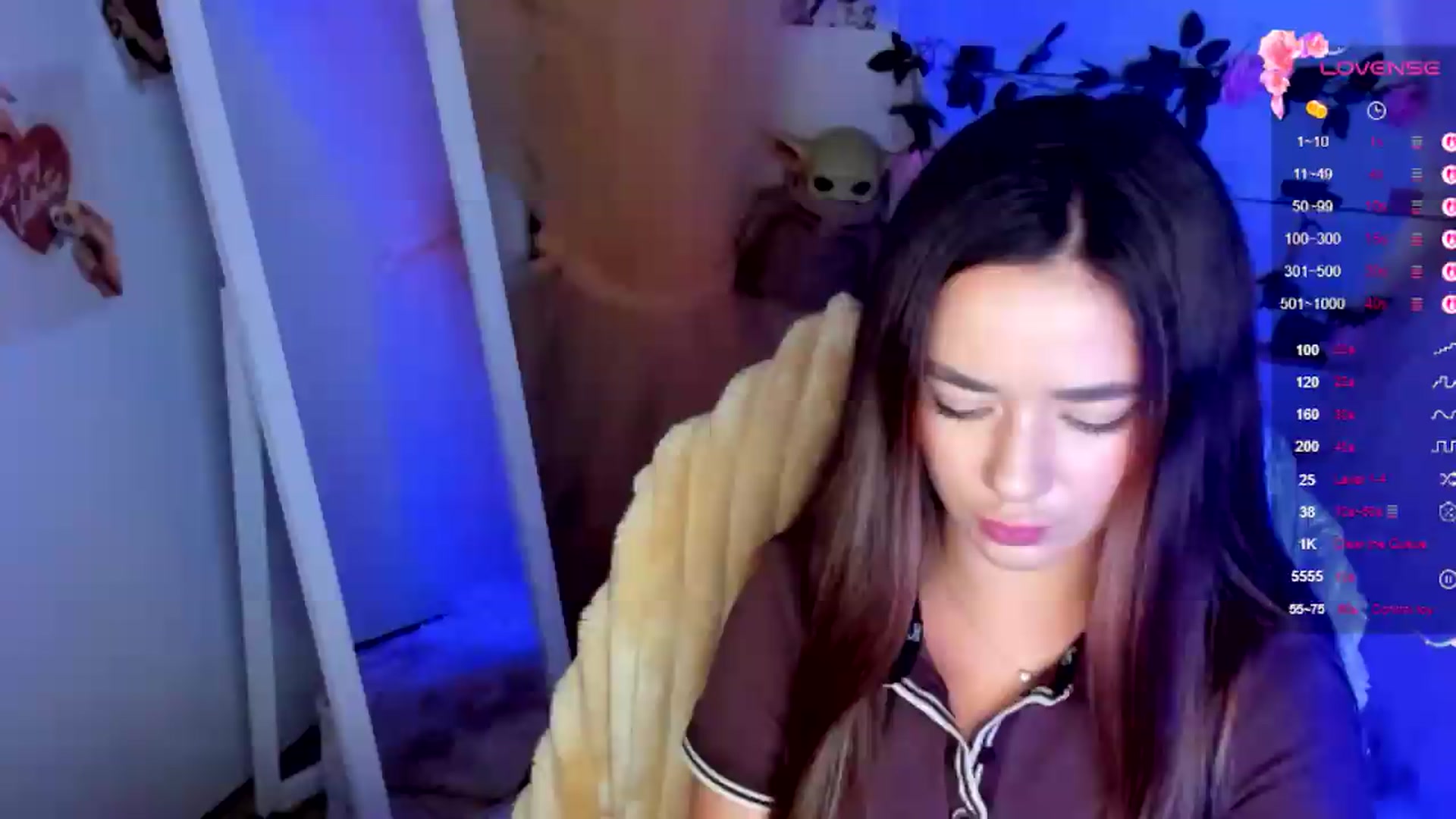 Gallery image thumbnail from KiraLove's myfreecams stream on, 07/04/2026, 11:38 image 5 of 20