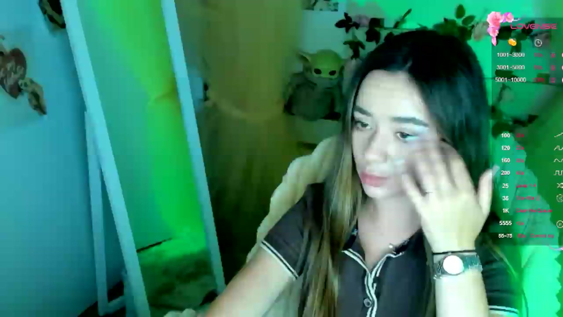 Gallery image thumbnail from KiraLove's myfreecams stream on, 07/04/2026, 11:38 image 13 of 20