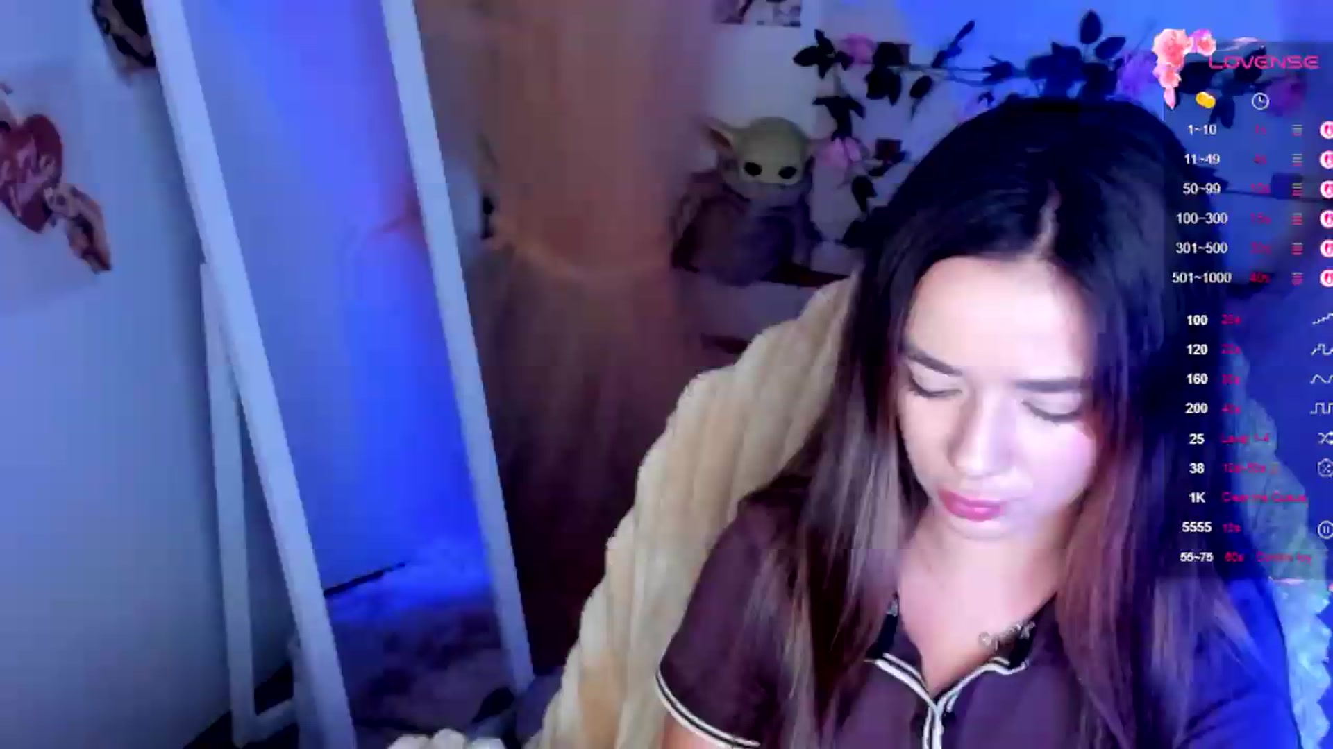 Gallery image thumbnail from KiraLove's myfreecams stream on, 07/04/2026, 11:38 image 12 of 20