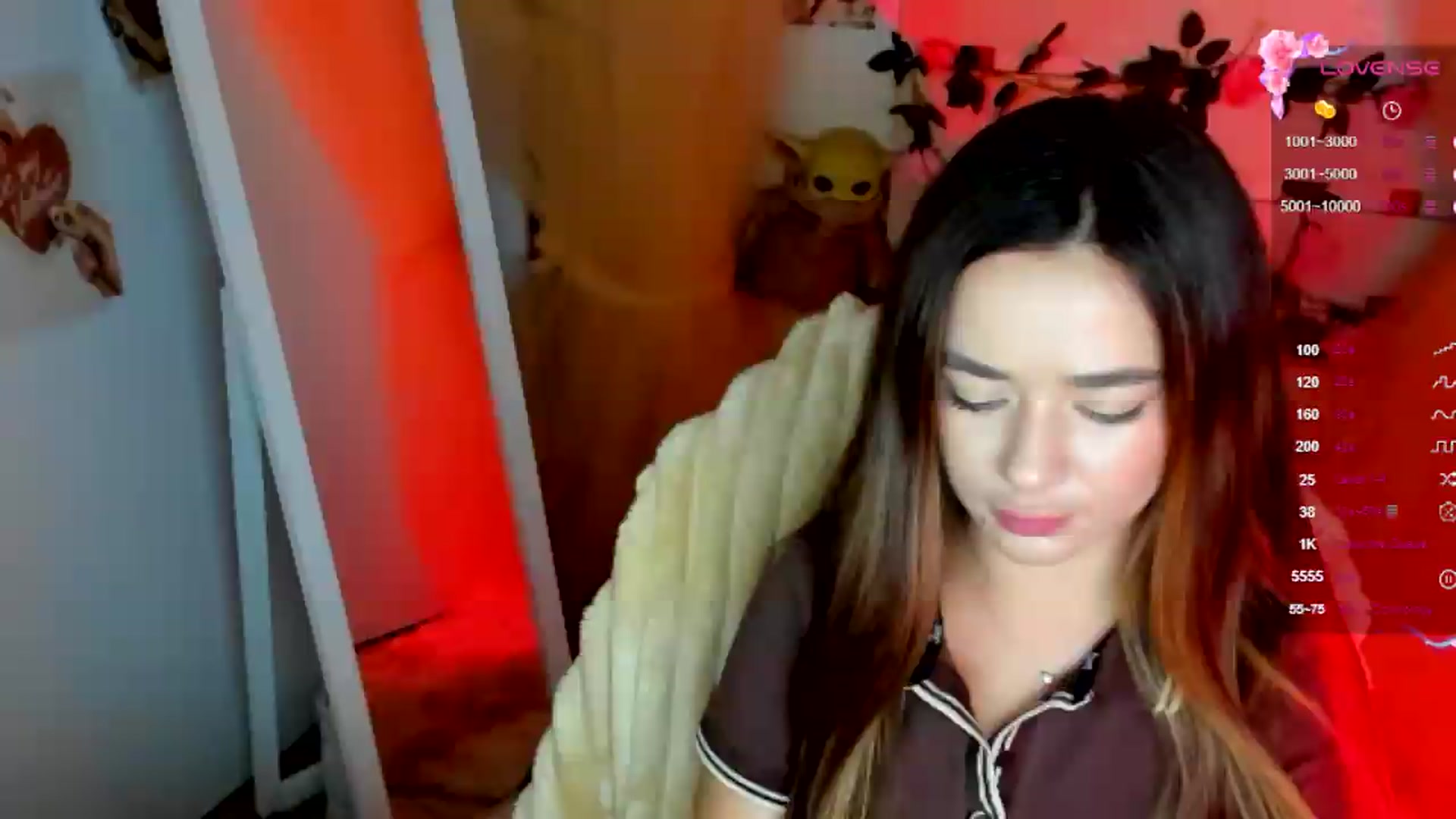 Gallery image thumbnail from KiraLove's myfreecams stream on, 07/04/2026, 11:38 image 7 of 20