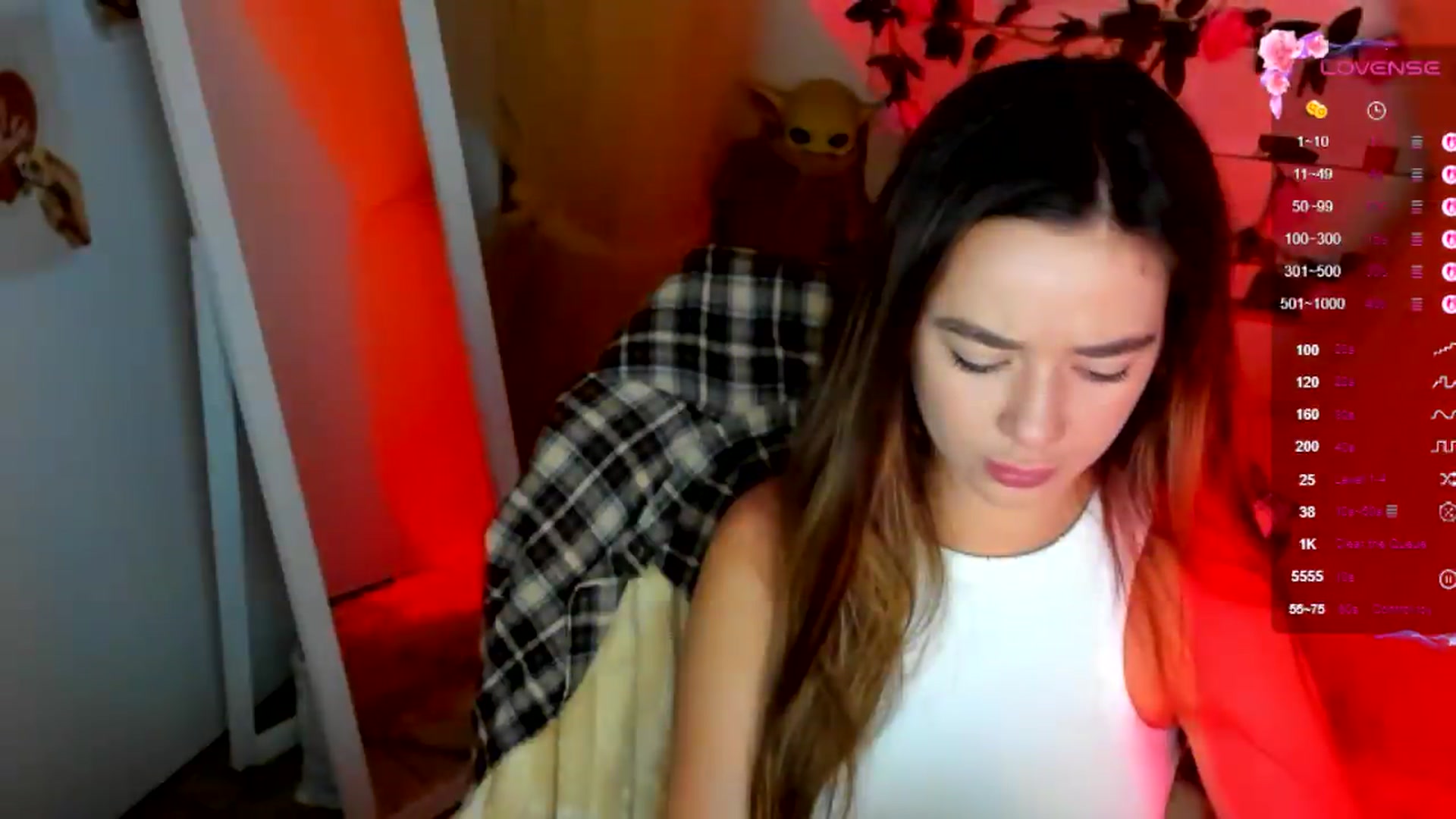 Gallery image thumbnail from KiraLove's myfreecams stream on, 07/05/2026, 07:36 image 11 of 20