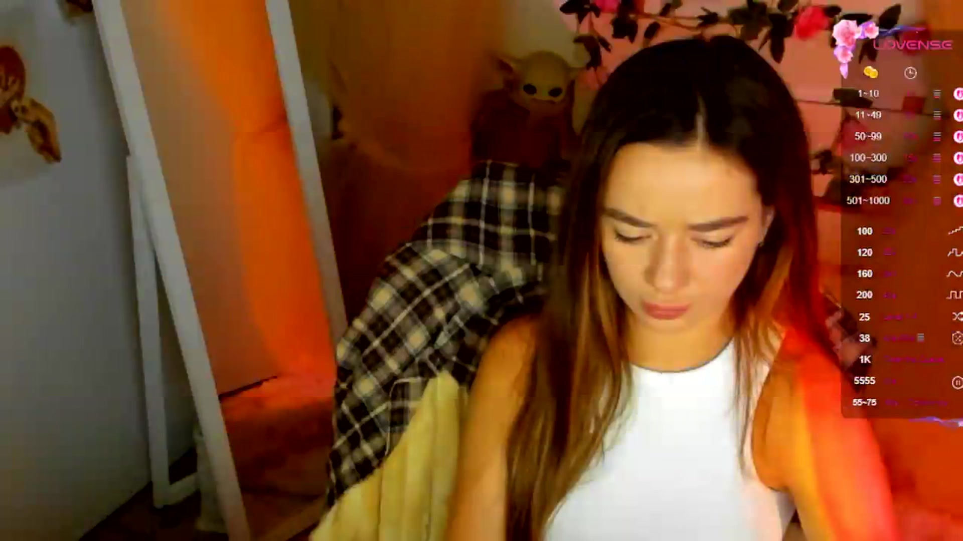 Gallery image thumbnail from KiraLove's myfreecams stream on, 07/05/2026, 07:36 image 13 of 20