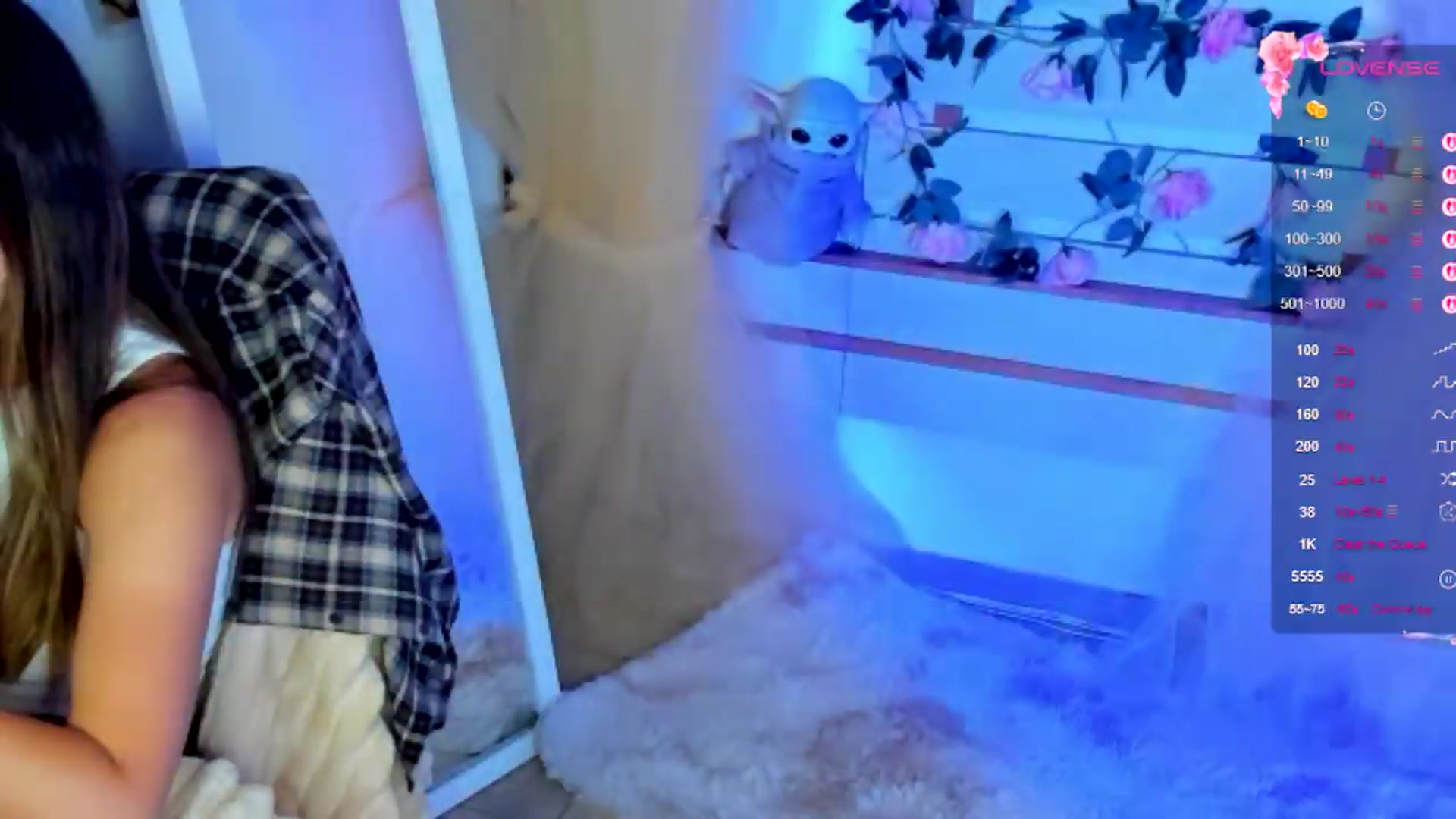Gallery image thumbnail from KiraLove's myfreecams stream on, 07/05/2026, 07:36 image 10 of 20