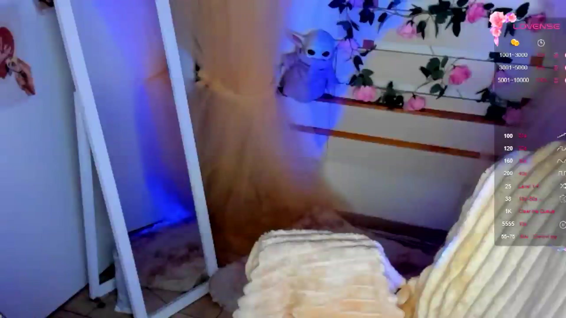 Gallery image thumbnail from KiraLove's myfreecams stream on, 07/05/2026, 09:16 image 14 of 20