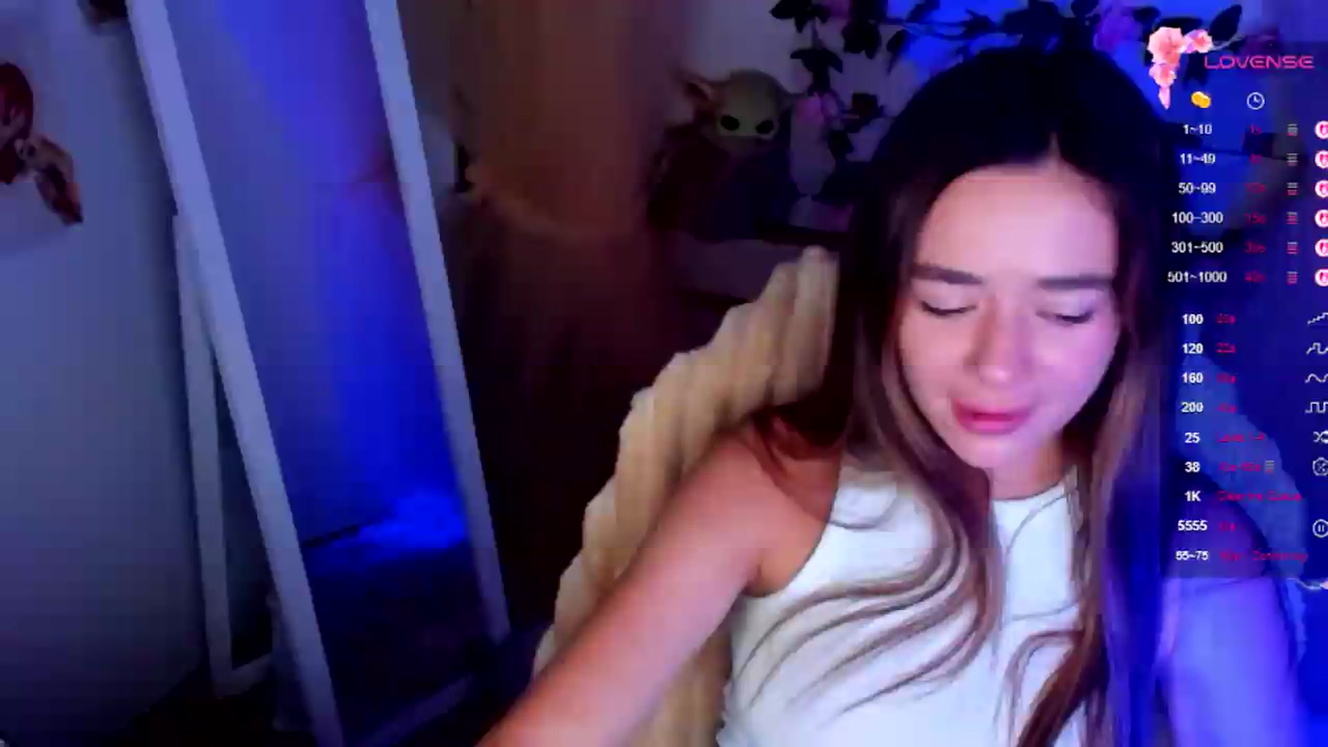 Gallery image thumbnail from KiraLove's myfreecams stream on, 07/05/2026, 09:16 image 2 of 20