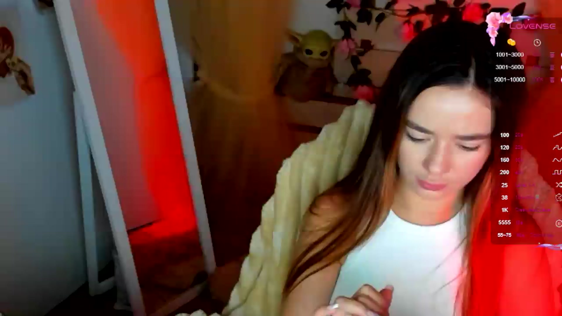 Gallery image thumbnail from KiraLove's myfreecams stream on, 07/05/2026, 09:16 image 8 of 20